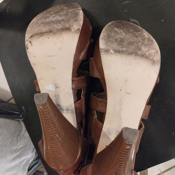 G by Guess brown Dixie platforms - Picture 4 of 7